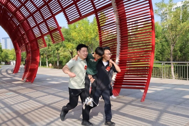 充分阐扬工会桥梁纽带作用，丰硕职工心灵文化供给。.jpg